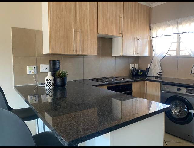 2 BEDROOM APARTMENT FOR SALE IN SAGEWOOD